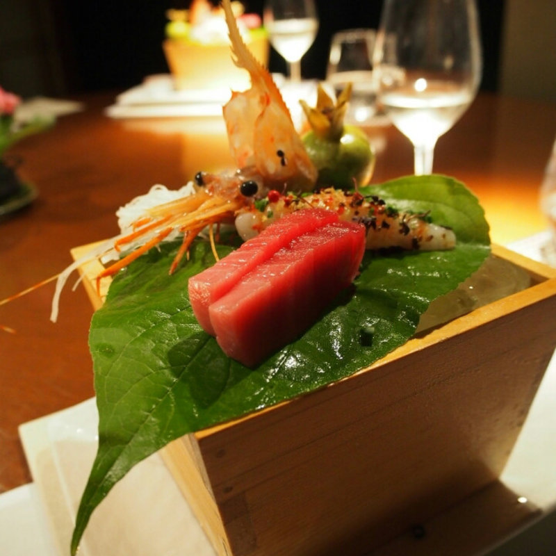 本鮪、ボタンエビ花飾り(あまの川)