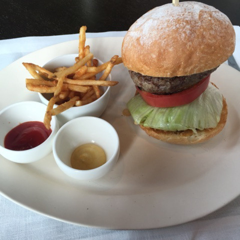 ハンバーガー(アマン東京 )