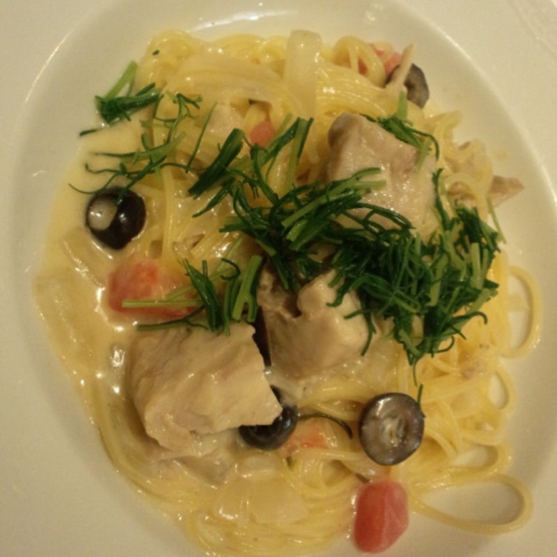 大山鶏とおかひじきのクリームパスタ(アルポルトクラシコ)