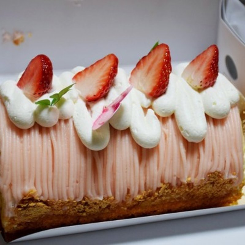 イチゴロールケーキ(アンテノール 千葉そごう店)