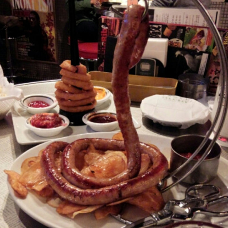 ｺﾌﾞﾗﾂｲｽﾄ(アントニオ猪木酒場)