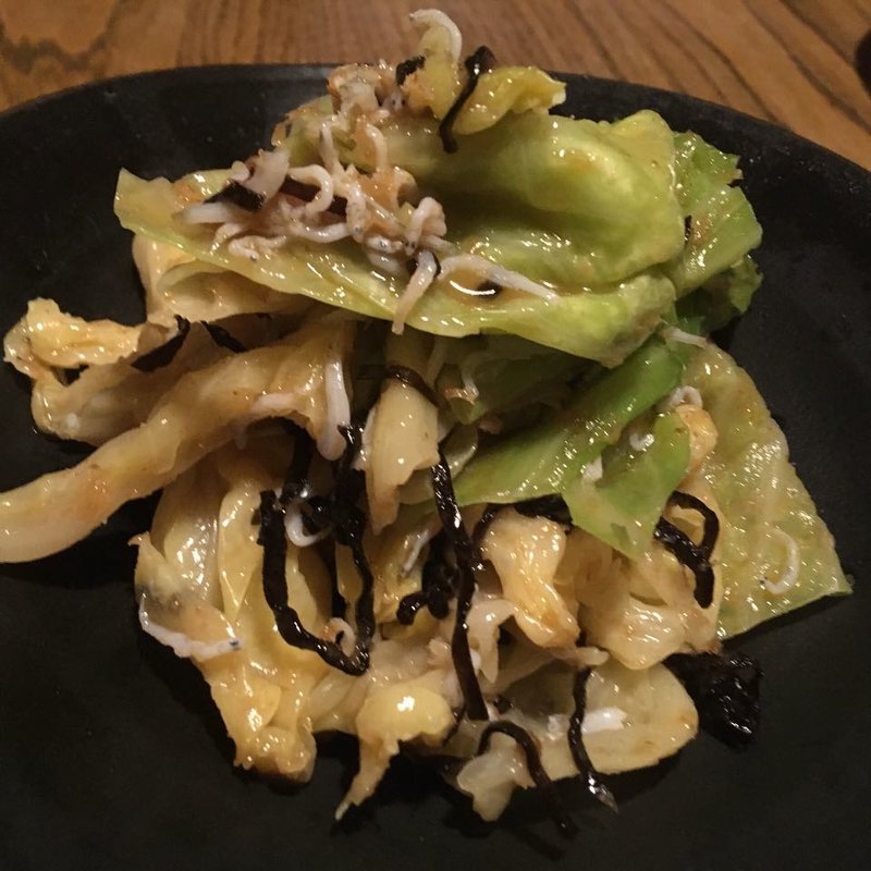 茹でキャベツの塩昆布和え(こんぶや 西麻布)