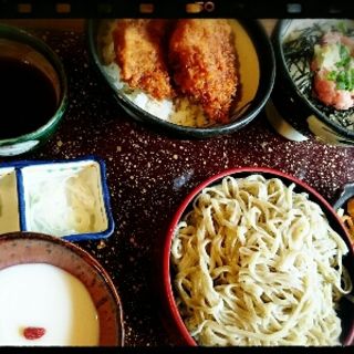 ミニソースカツ丼とミニネギトロ丼と麺のトリオランチ(いっちょう 上田秋和店 )