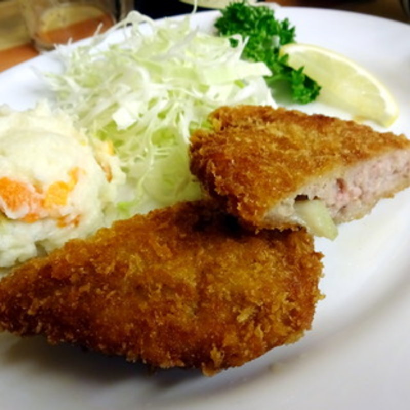 メンチかつ(いづみや 本店)