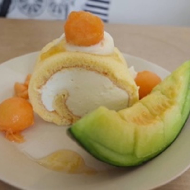 メロンのロールケーキ(イトノワ （itonowa）)