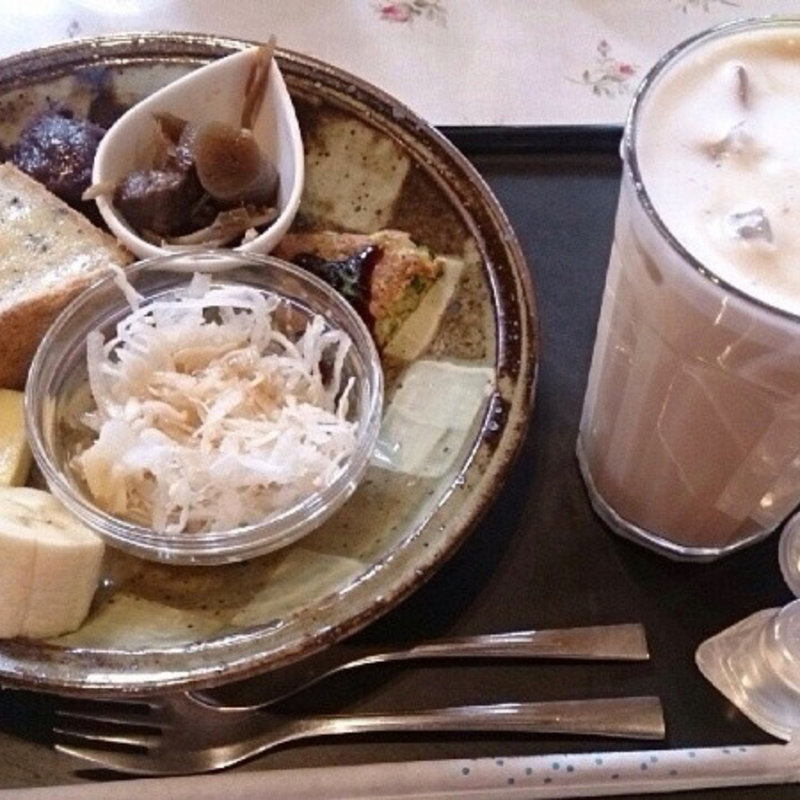 モーニング　小倉トーストのゴマブレット(いなほ )