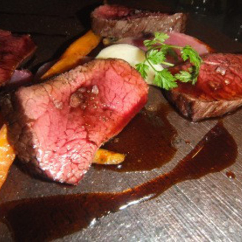 蝦夷鹿のロースト　カシスソース(イル フューメ （Il Fiume）)