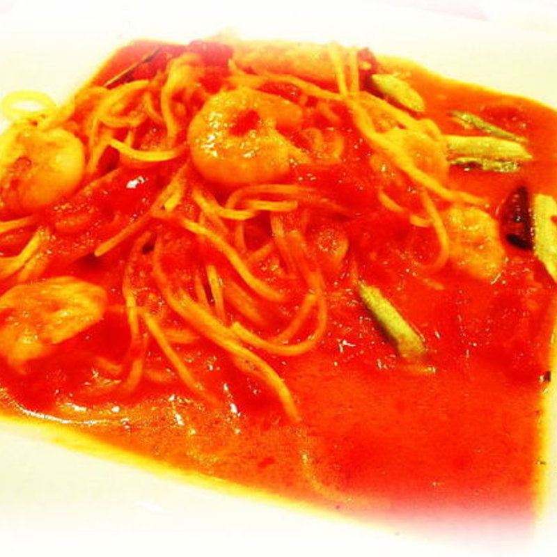 ぷりぷりエビととれたてアスパラガスのトマトクリームスパゲティ(イルグラッチェ （IL Grazie）)