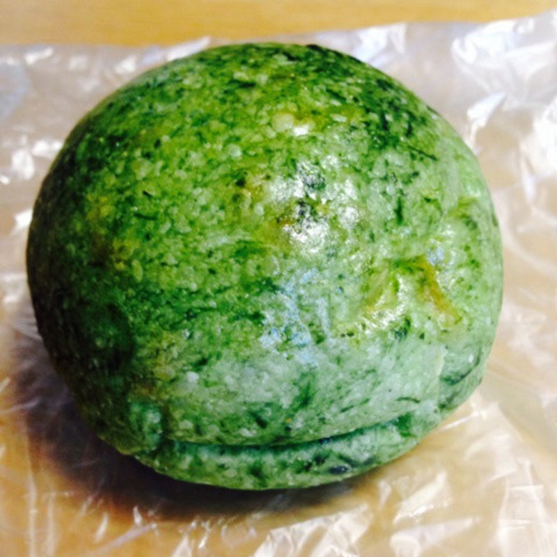 よもぎあんぱん(イロハパン プラス オヤツ （108ぱん＋OYATSU）)