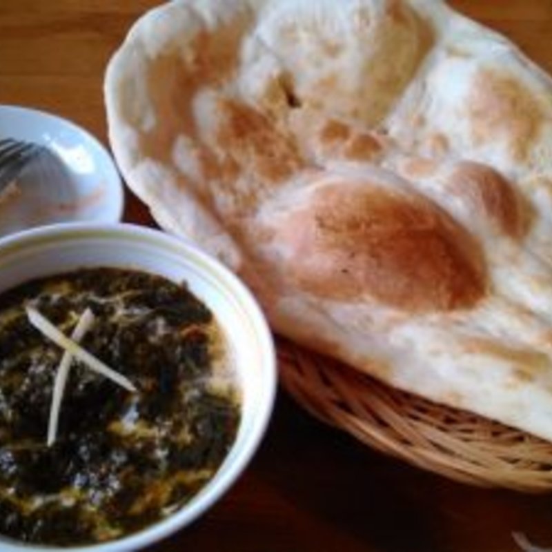 サグチキンカレー(インドレストランカフェ　カリカ )