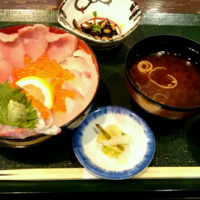 海鮮丼(い川 賀茂鶴北店)