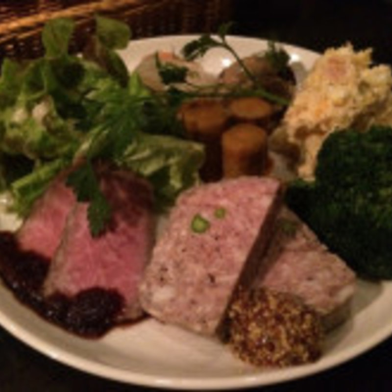 前菜(Vin Sauvage (ｳﾞｧﾝ･ｿｳﾞｧｰｼﾞｭ))