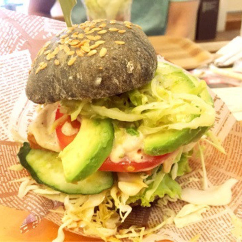 アボカドバーガー(ヴィーガニック トゥー ゴー （Veganic to go）)
