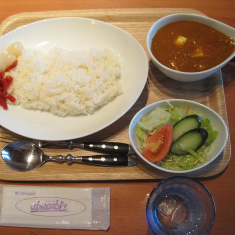 手作りシーフードカレー（サラダ付）(ヴィトラカフェ )