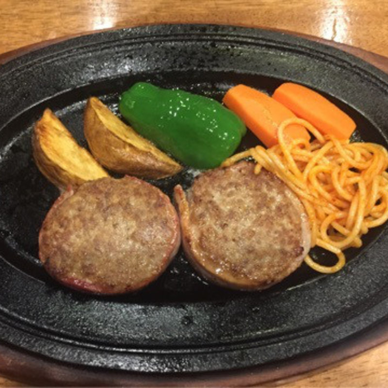 ベーコン巻きのハンバーグ(ウェザーコック)