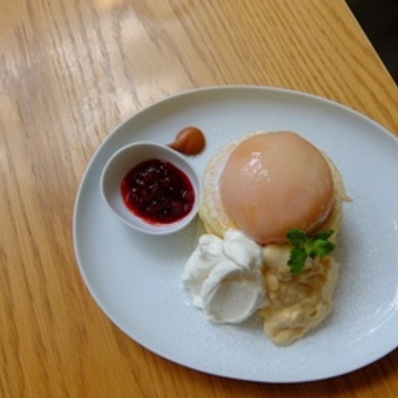 桃のコンポート(uzna omom 原宿本店)