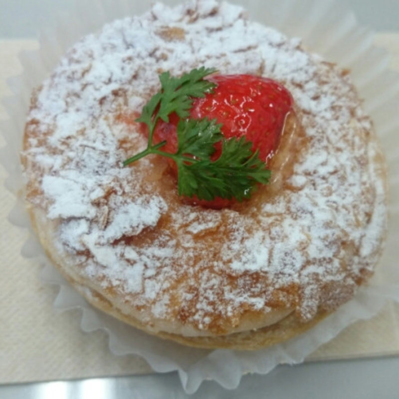 季節限定いちごのタルト(ウチヤベイクショップ 中之島南ボワメゾン （UchiyaBakeShop）)