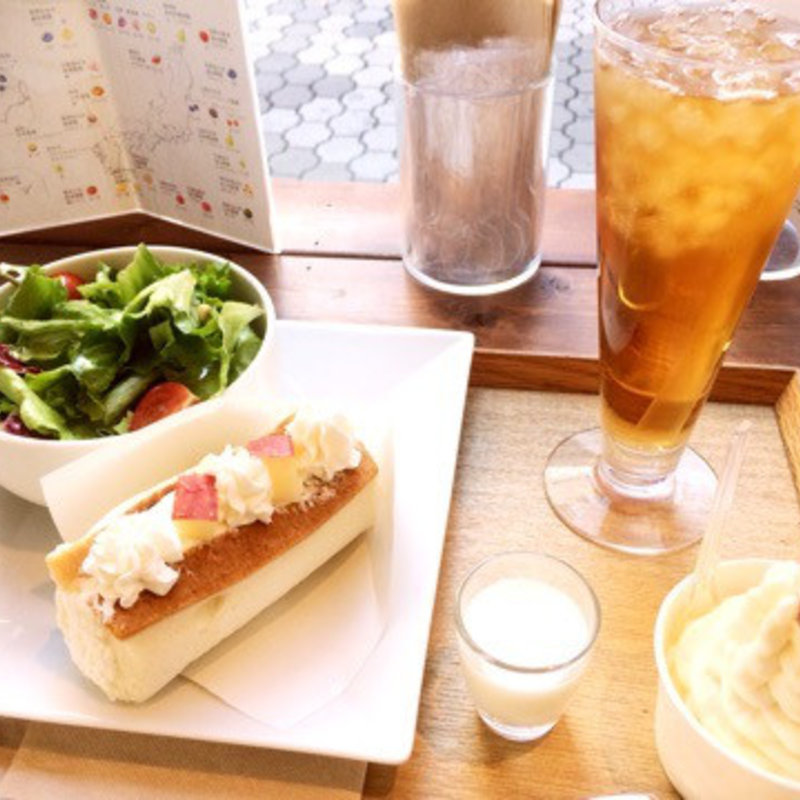 フルーツサンドランチ(ウッドベリーズ マルシェ)