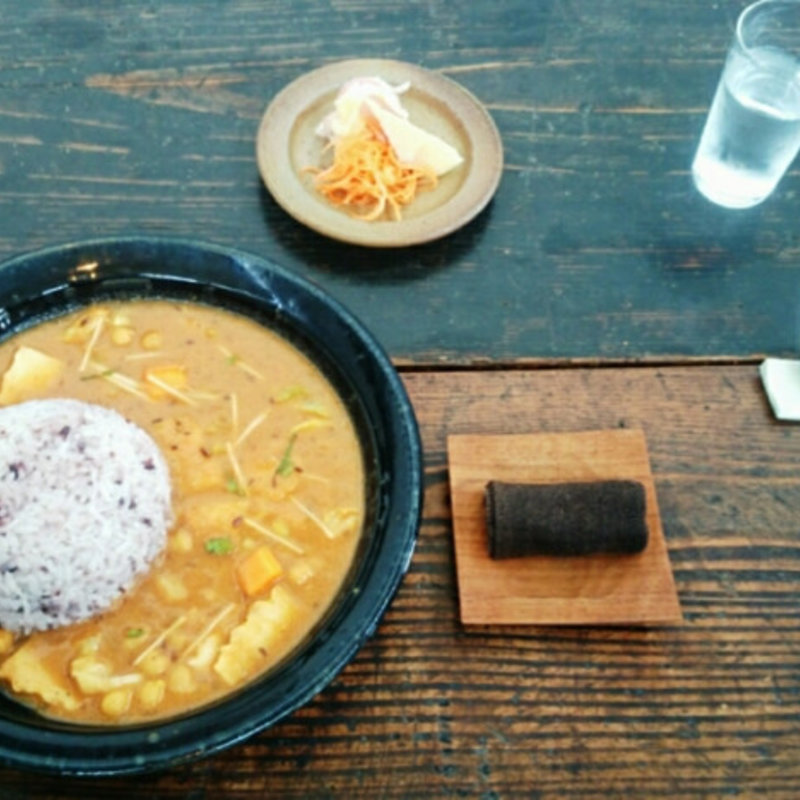 春野菜とひよこ豆のカレー(うつわや＋カフェ 草so)