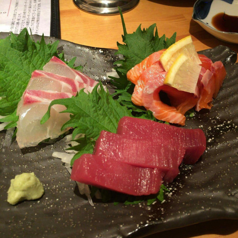 お造り盛り合わせ(ウトガリア)