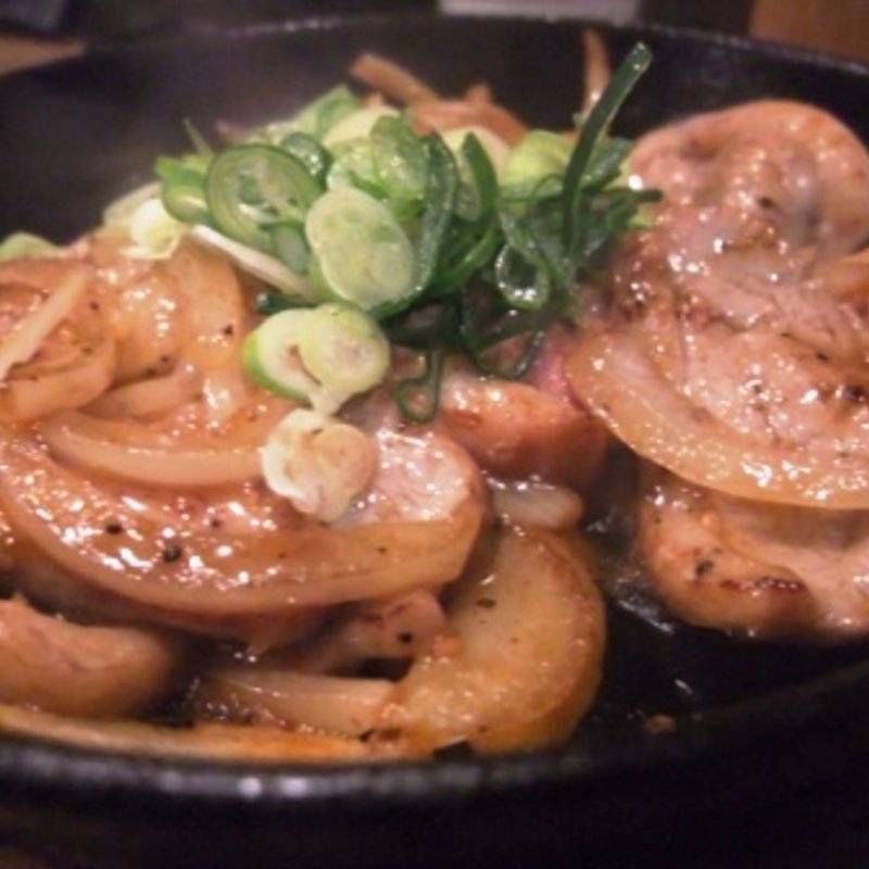 鴨肉のスパイシー焼き(うどん居酒屋 麦笑)