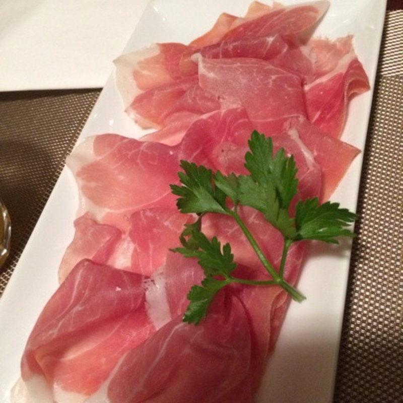 生ハム(ウナボルタ （Una Volta）)