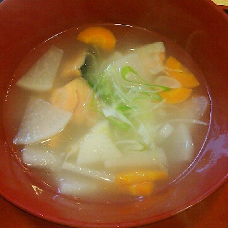 あら汁(うるとら食堂 )