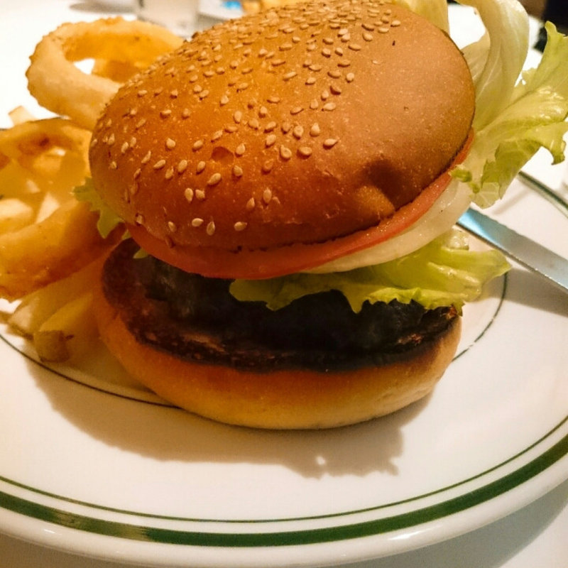 クラシックバーガー（期間限定ランチ限定30食）(ウルフギャング・ステーキハウス by ウルフギャング・ズウィナー 福岡店)