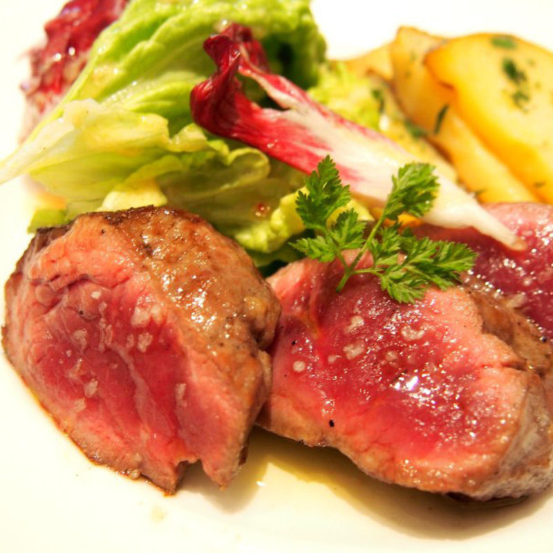 北海道産牛ロースの炭火焼(エチョラ （ETXOLA）)