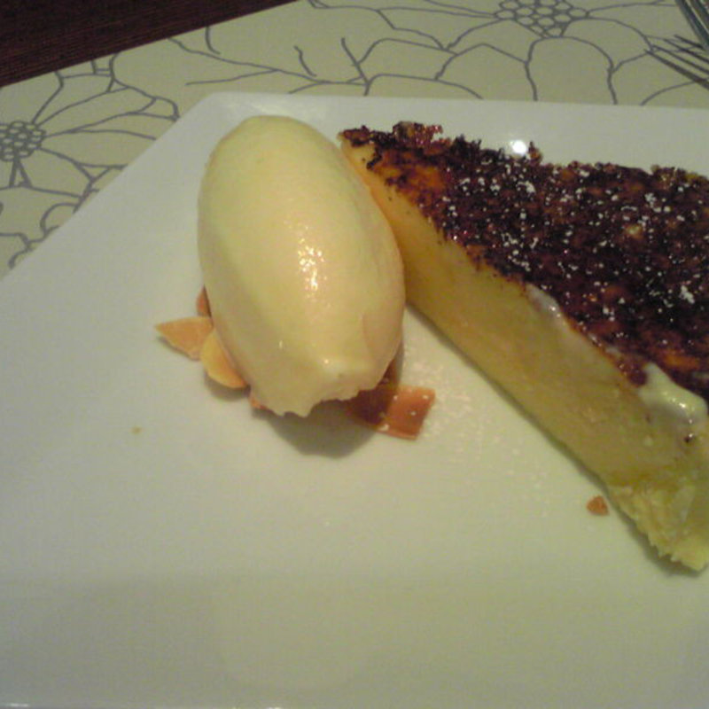 デザート（カタラーナ）(エノテカ・オルモ・デル・カウカソ （ENOTECA Olumo del Caucaso）)