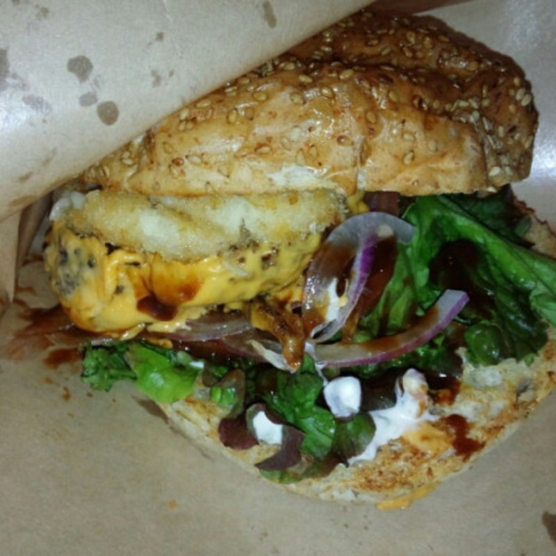 ﾊﾝﾊﾞｰｶﾞｰ(エミュー （emu+）)