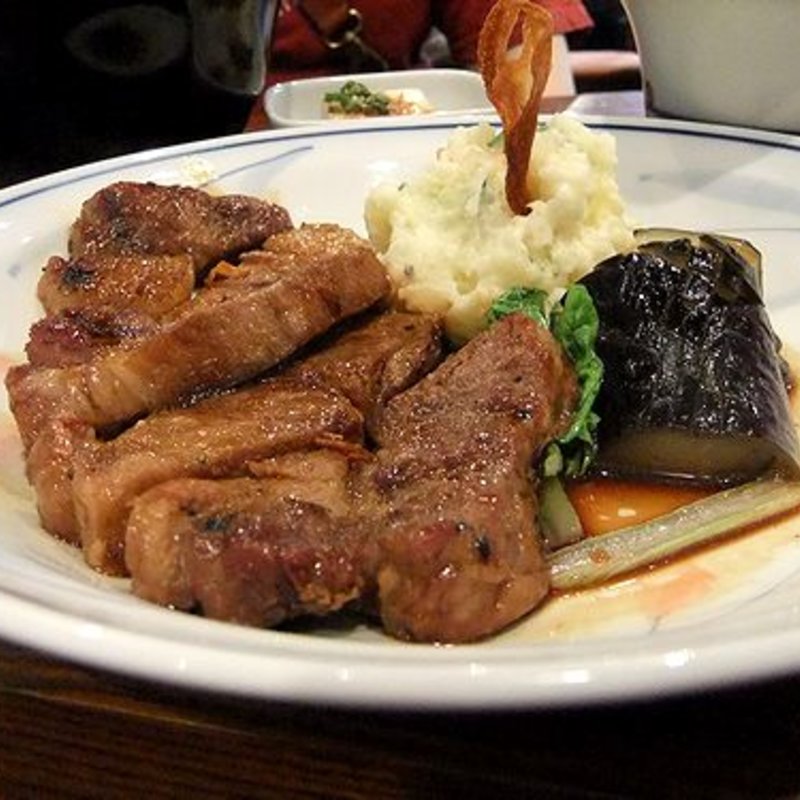 阿蘇自然豚　トンテキ(エムズグリエ （EM'S GRILLER）)