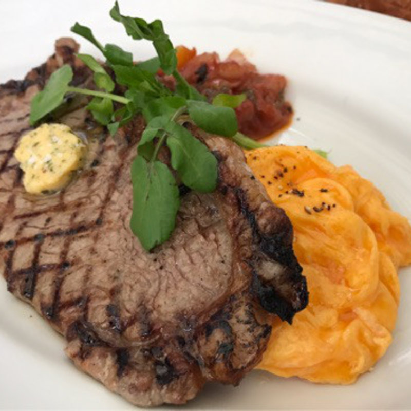 ステーキとフレンチトースト(マーサーブランチエビスヒルサイド)