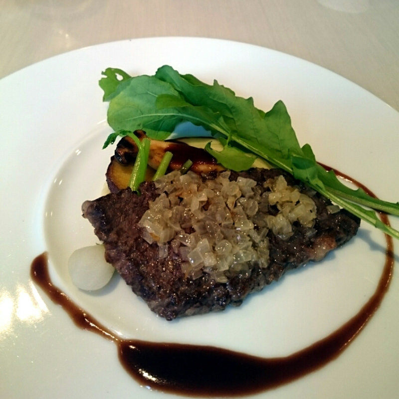 シャリピアンステーキ(エルミタージュ )