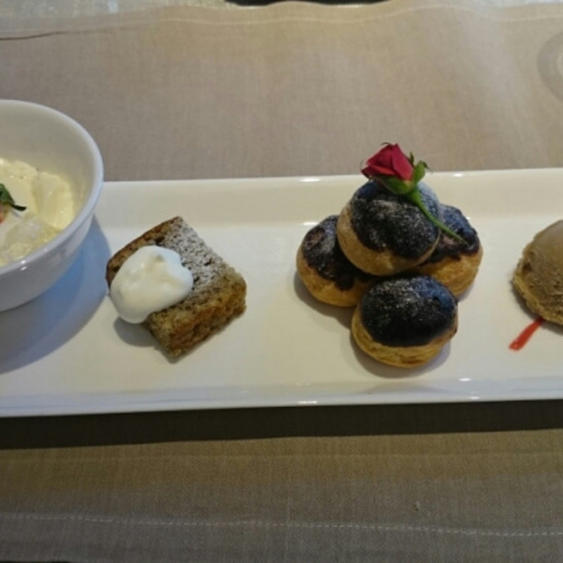 デザート4種(エンポリオ アルマーニ カフェ （EMPORIO ARMANI CAFFE）)