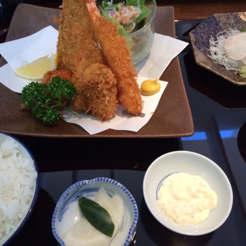 海鮮フライ定食(えんやどっと丸 )