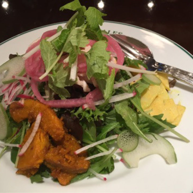 彩り野菜と蒸し鶏のサラダ(オー バカナル 赤坂 （AUX BACCHANALES）)