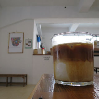 カフェラテアイス(オールシーズンズ コーヒー （4/4 SEASONS COFFEE）)