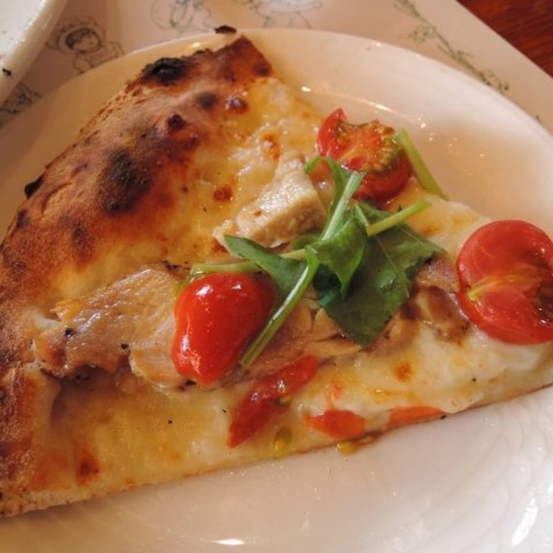 大山鶏のピザ(オールドヒッコリー町田境川店)