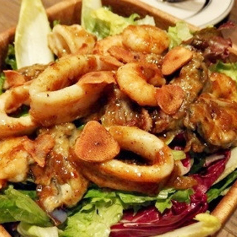 特製ぺスカデリアサラダ(オイスター＆ワイン ペスカデリア 新宿店 )