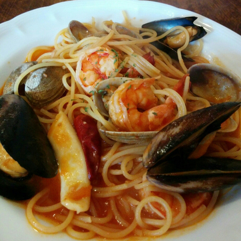 魚介たっぷりペスカトーレ(オイノス （OINOS）)