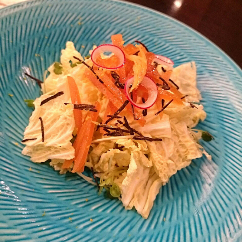 白菜にカラスミ・昆布のサラダ(おおさか料理 淺井)