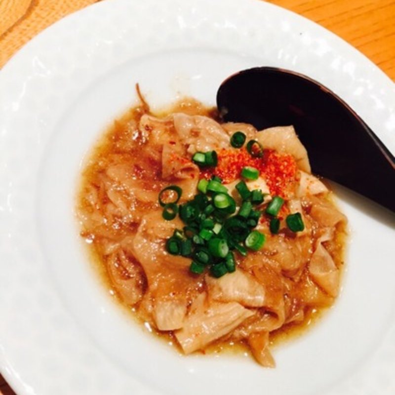 とろとろ牛スジ煮込み(銀座 おぐ羅羽田国際空港店)