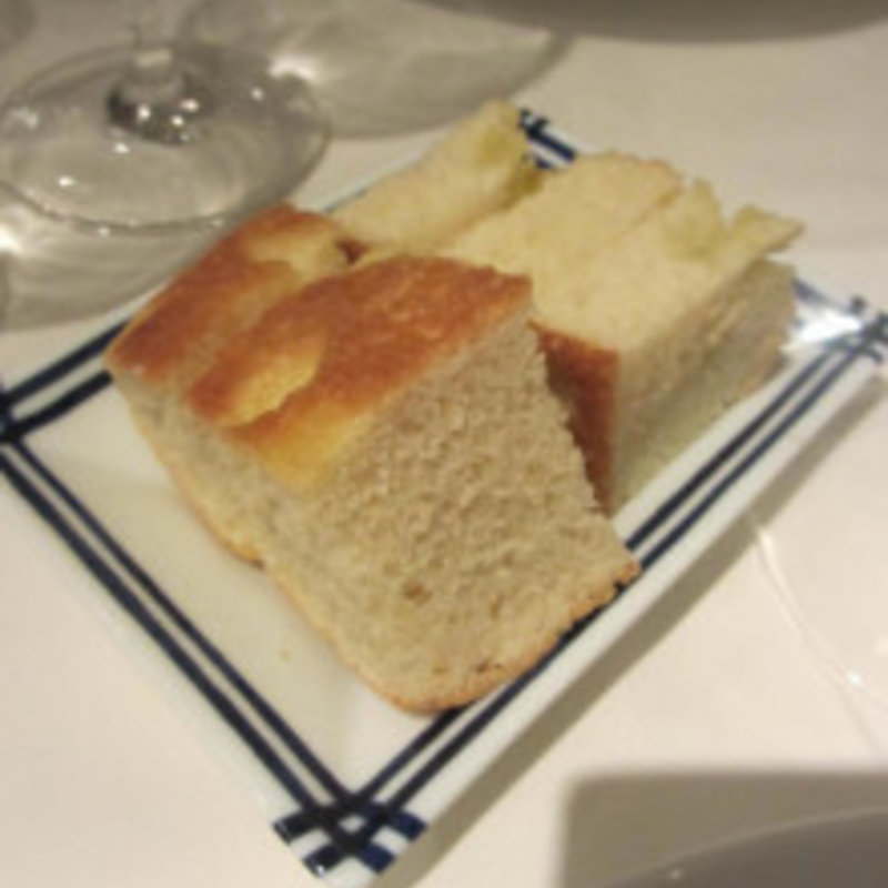 フォカッチャ(オステリア・トット)