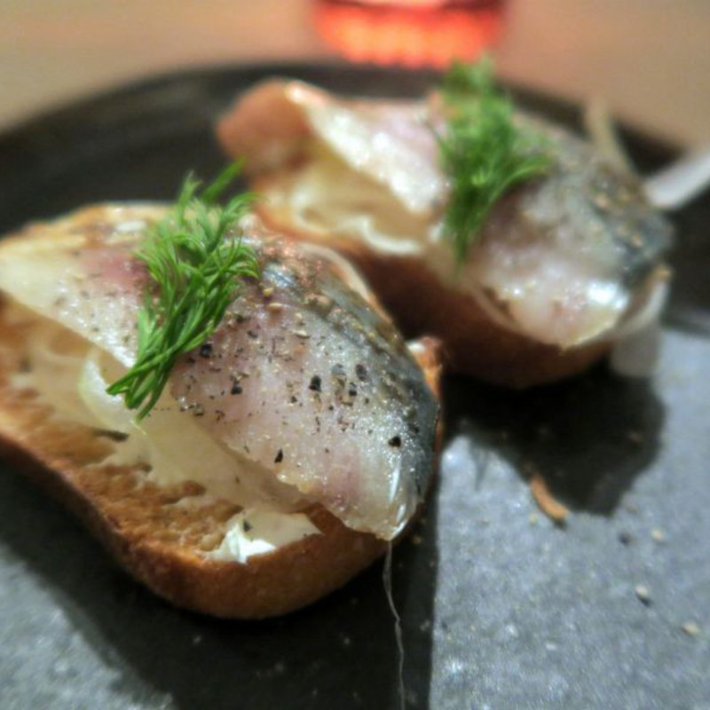 くんせいとろサバのブルスケッタ（ハーフ）(odaidoko Blue Cat（おだいどこ ブルーキャット）)