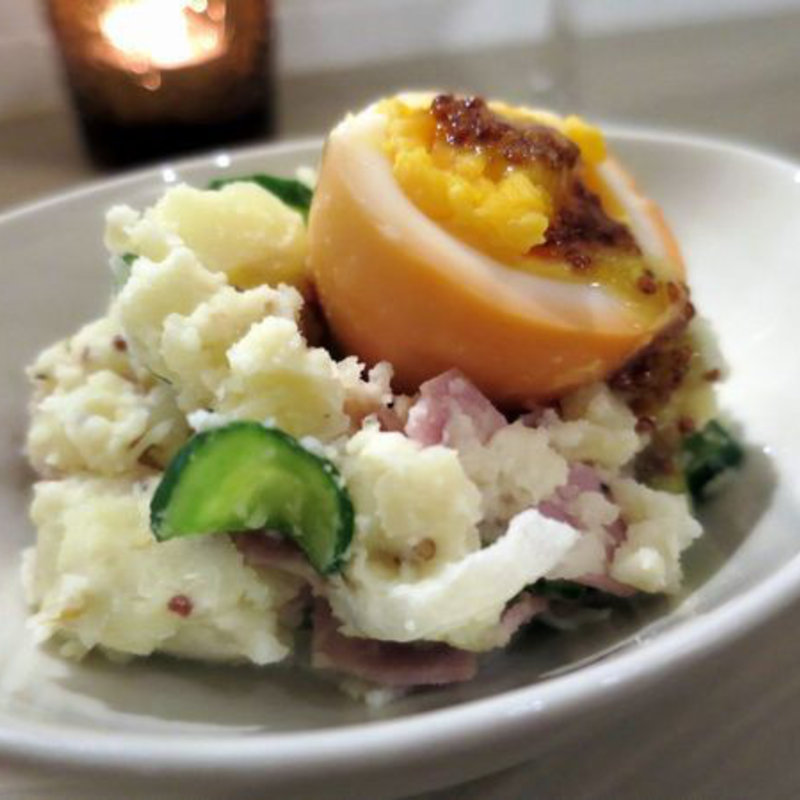 ポテサラ自家製くんせい卵のせ(odaidoko Blue Cat（おだいどこ ブルーキャット）)