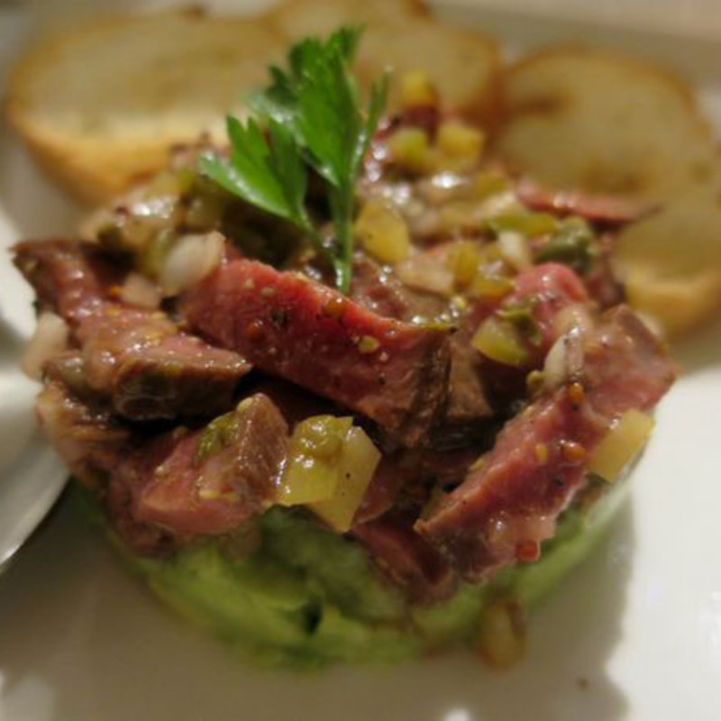 和牛とアボカドのタルタルバゲット付(odaidoko Blue Cat（おだいどこ ブルーキャット）)