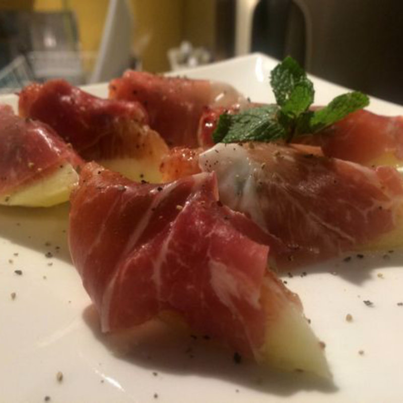 生ハムといちじく(odaidoko Blue Cat（おだいどこ ブルーキャット）)