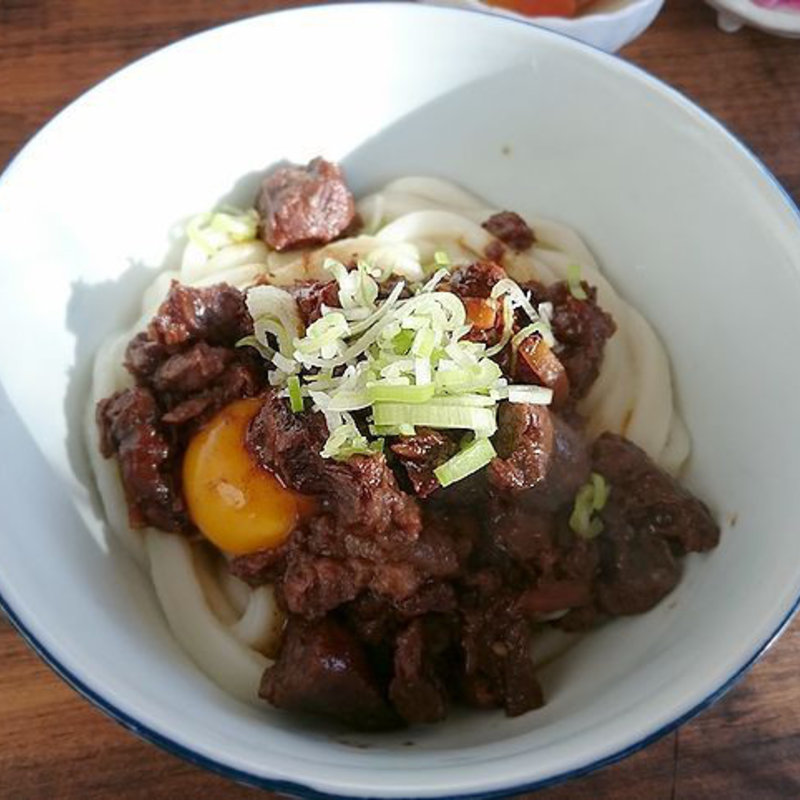 牛スジ煮込みうどん(おはし)
