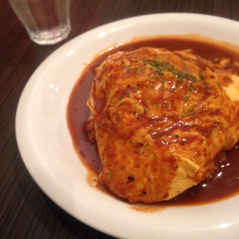 デミグラスソースのオムライス(おむや )